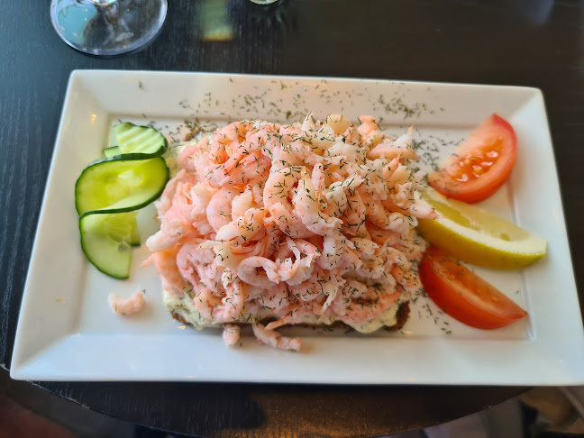 Café Elena - Gastronomi och hotellverksamhet