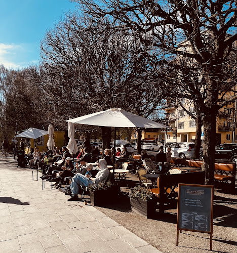 Gelatokiosken - Gastronomi och hotellverksamhet