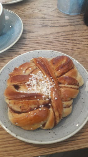 Bullar & Bröd Phone number