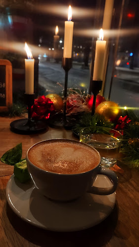 Manniny Phone number