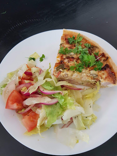 Nicola’s Café Bäckavattnet Open Times