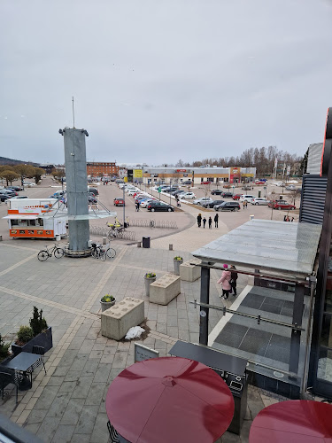 Wayne’s Coffee - Gastronomi och hotellverksamhet