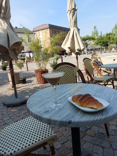 Comentarii opinii despre Love Coffee & Wine