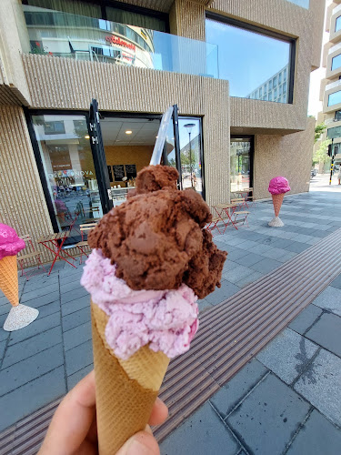 Opinii despre Gelatonova Norra Stationsgatan în Stockholm - Gastronomi och hotellverksamhet
