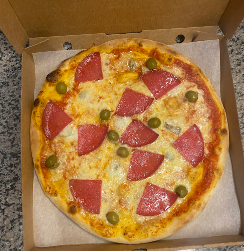 Comments and reviews of Kebabnekajse Pizzeria