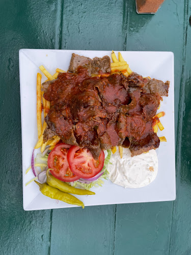 E4-baren - Gastronomi och hotellverksamhet