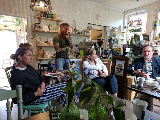 Atmajala Cafe, SUP och Yoga