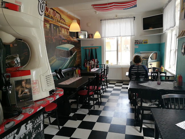 Strandparkens Kiosk, Café & Diner - Askersund