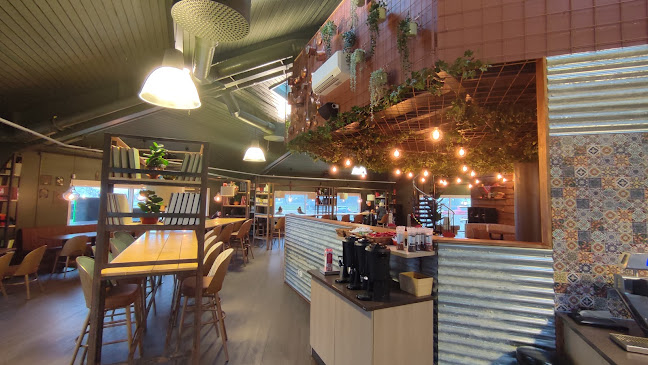 Opinii despre Kebabfabriken Eskilstuna în Eskilstuna - Gastronomi och hotellverksamhet