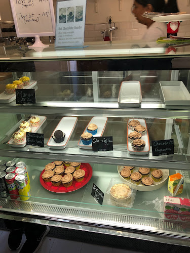 Opinii despre AweSum Cakes în Göteborg - Gastronomi och hotellverksamhet