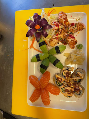 Deli Sushi Thai Wok Kalmar - Gastronomi och hotellverksamhet