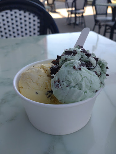 Glassen och våfflan - Gastronomi och hotellverksamhet