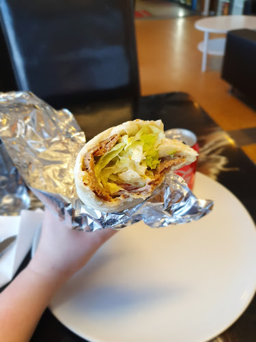 Pizzeria Etna - Gastronomi och hotellverksamhet