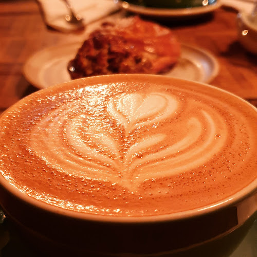 Simons Rosteri & Bageri