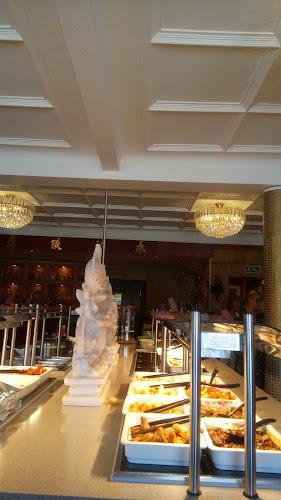 Comentarii opinii despre Yun Lee