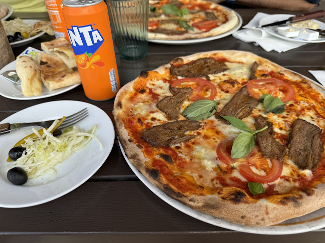 Pizzeria Vedugnen i Alvik - Gastronomi och hotellverksamhet