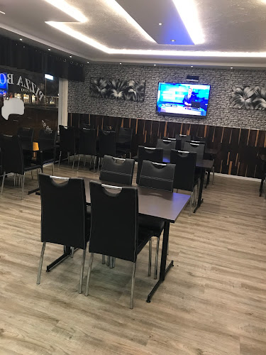 Bröderna Celik Pizzeria - Gastronomi och hotellverksamhet