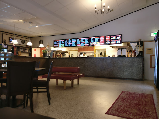 Opinii despre Persian Royal Grill Restaurang în Linköping - Gastronomi och hotellverksamhet
