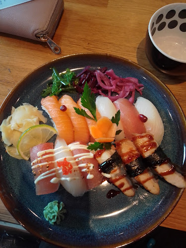Totemo Sushi - Gastronomi och hotellverksamhet