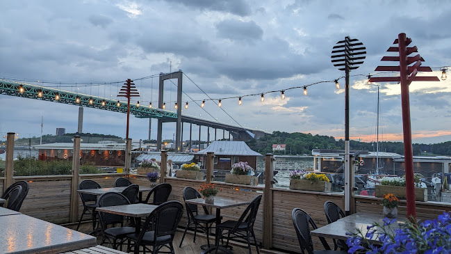 Comments and reviews of Porter Pelle - Restaurang vid Vattnet, Evenemang/Livemusik i Göteborg