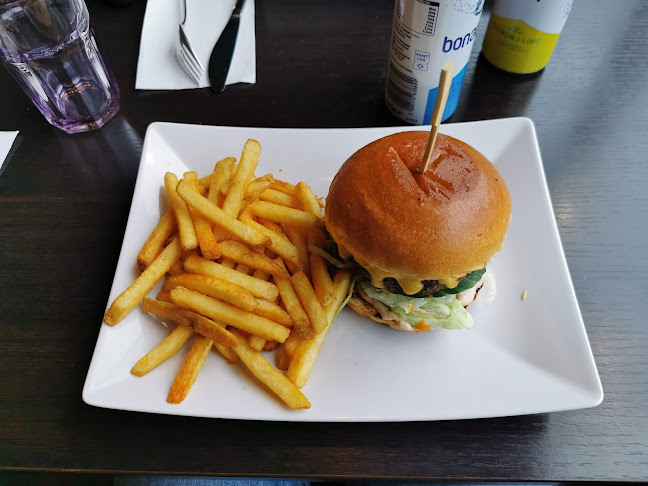 Opinii despre The Grille Alingsås în Alingsås - Gastronomi och hotellverksamhet