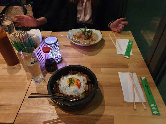 Opinii despre Mama Ye's în Stockholm - Gastronomi och hotellverksamhet