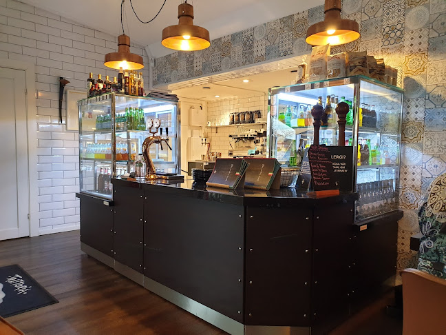 Trattoria La Pizza Open Times