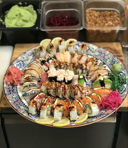 Opinii despre Dalparkens Gatukök | Sushi | Wok în Södertälje - Gastronomi och hotellverksamhet