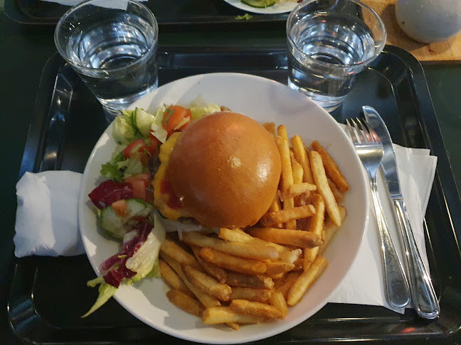 The Hive Foodmarket - Gastronomi och hotellverksamhet