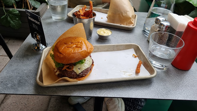 Comments and reviews of Phil's Burger Götgatan
