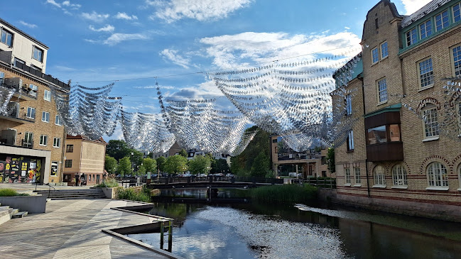 Tugg Burgers - Gastronomi och hotellverksamhet