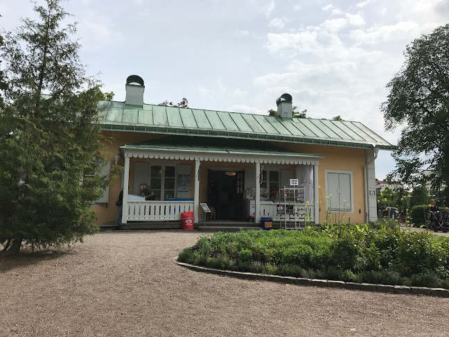 Opinii despre Tantens Gröna Parkcafé – Gula Villan în Uppsala - Gastronomi och hotellverksamhet