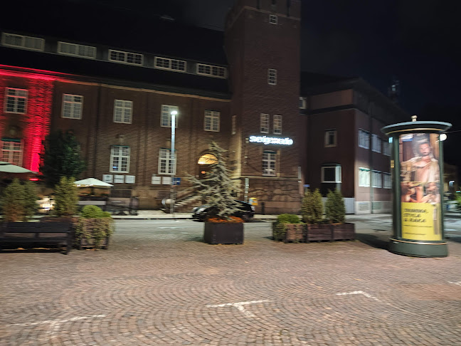 Comments and reviews of The Fox and Anchor