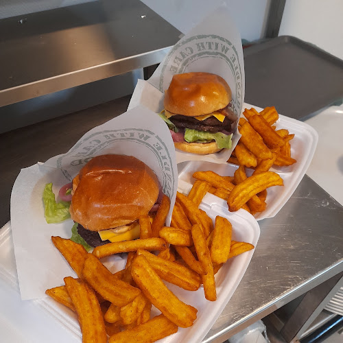 Pizzeria Storgatan 27 - Gastronomi och hotellverksamhet