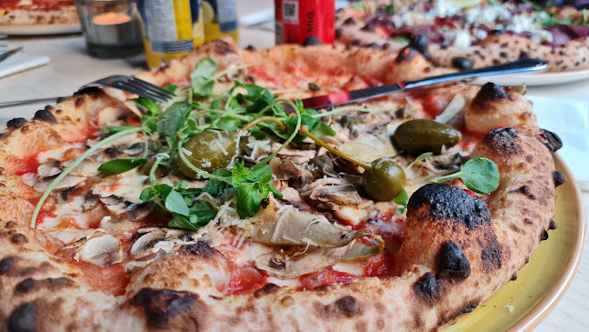Opinii despre Fatcuz - beer & pizza în Örebro - Gastronomi och hotellverksamhet