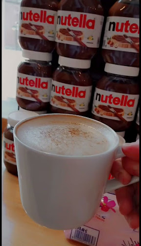 Lial Café - Gastronomi och hotellverksamhet