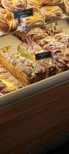 Opinii despre Delselius Konditori och Bageri în Gustavsberg - Gastronomi och hotellverksamhet