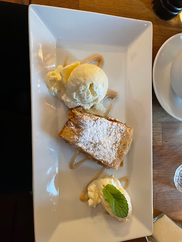 Restaurant Manfred's Brasserie - Gastronomi och hotellverksamhet