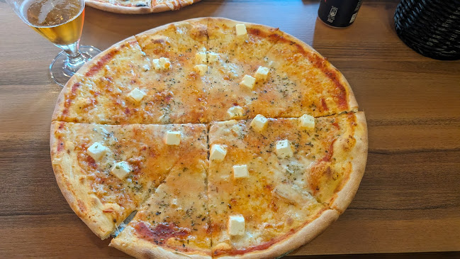 Comentarii opinii despre Lilla Farsta Restaurang & Pizzeria