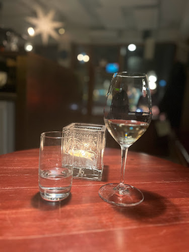 Brasserie Godot - Gastronomi och hotellverksamhet