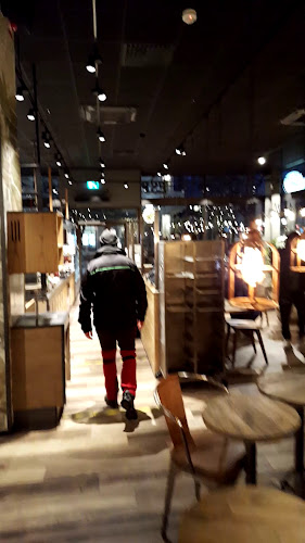 Opinii despre Espresso House Hudiksvall în Hudiksvall - Gastronomi och hotellverksamhet