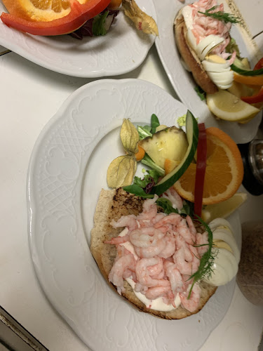 Restaurang Matlyckan Open Times