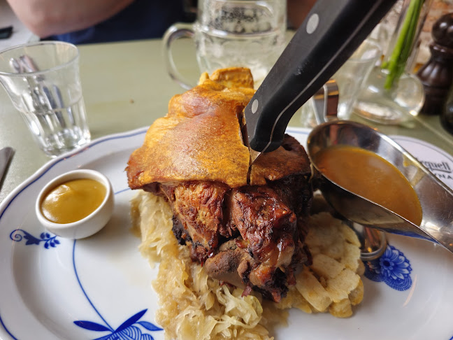 Bar Central - Gastronomi och hotellverksamhet