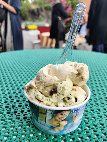 Comments and reviews of A.H. Glassbar