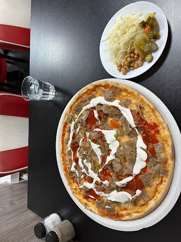 Pepe Rosso - Gastronomi och hotellverksamhet