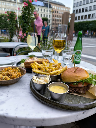 Vau de ville - Gastronomi och hotellverksamhet