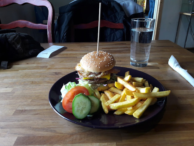 Opinii despre Road 63 Lindfors AB în Molkom - Gastronomi och hotellverksamhet