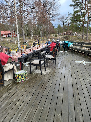 Opinii despre Restaurang Sjökanten în Hasselö - Gastronomi och hotellverksamhet