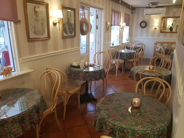 Opinii despre Aleks Hönö Klåva în Hönö - Gastronomi och hotellverksamhet