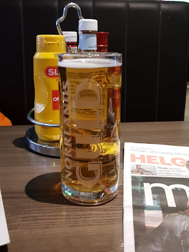 Whoopsi Daisy - Gastronomi och hotellverksamhet